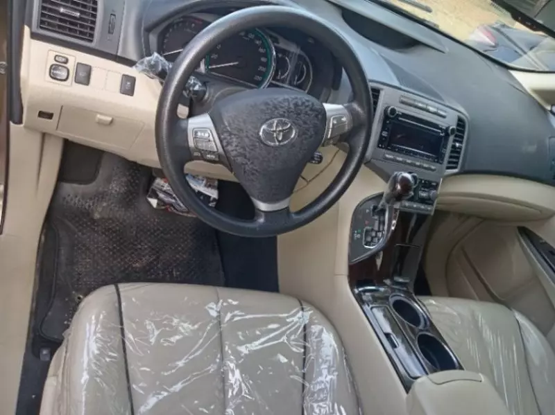 Toyota Venza   - 2013