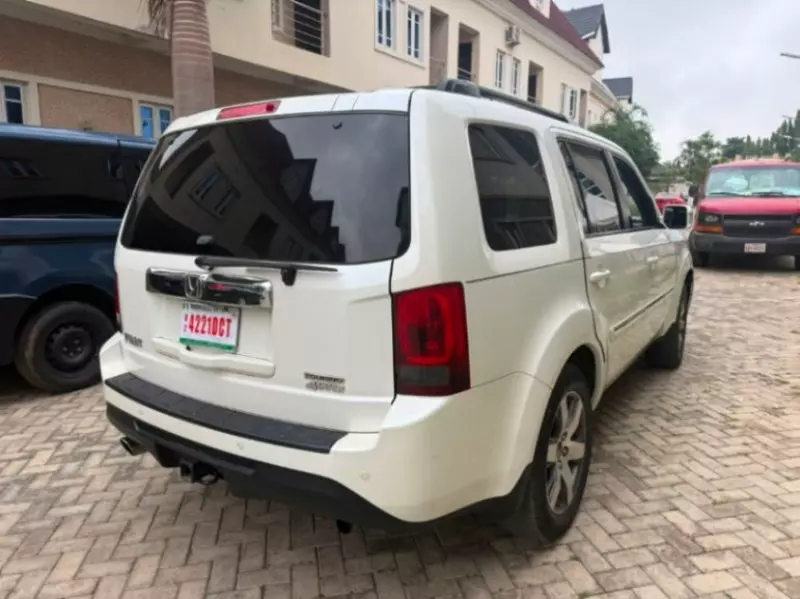 Honda Pilot - 2012