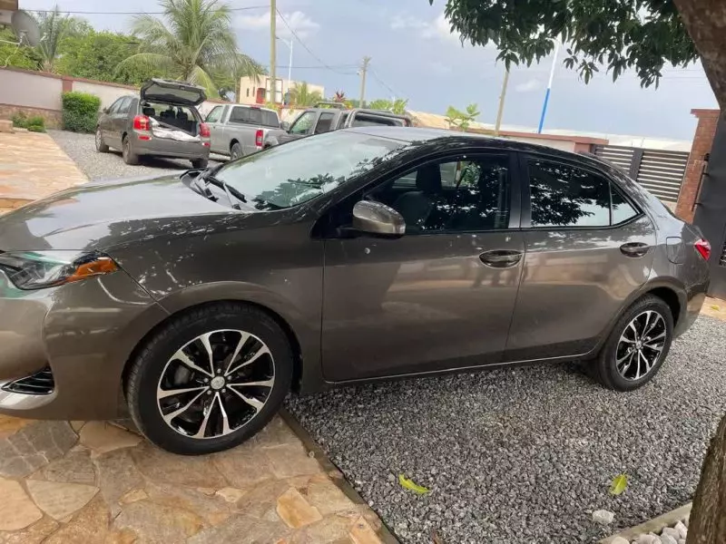 Toyota Corolla   - 2017
