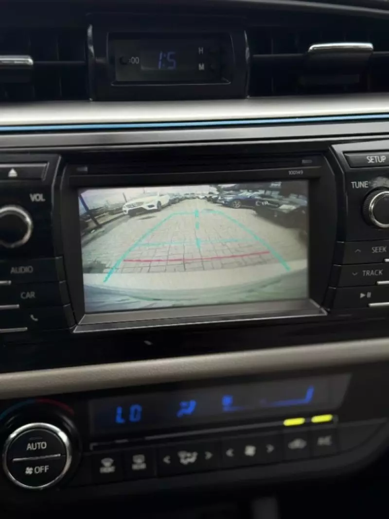 TOYOTA Corolla   - 2015
