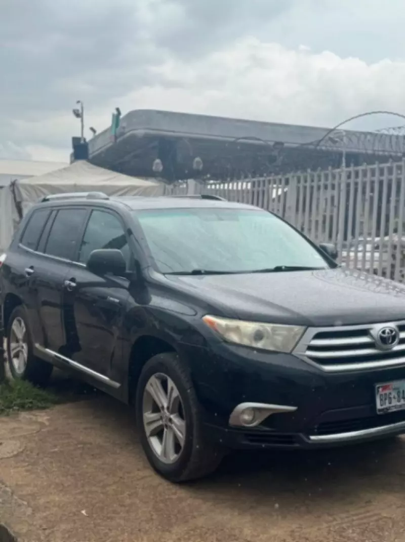 TOYOTA Highlander - 2012
