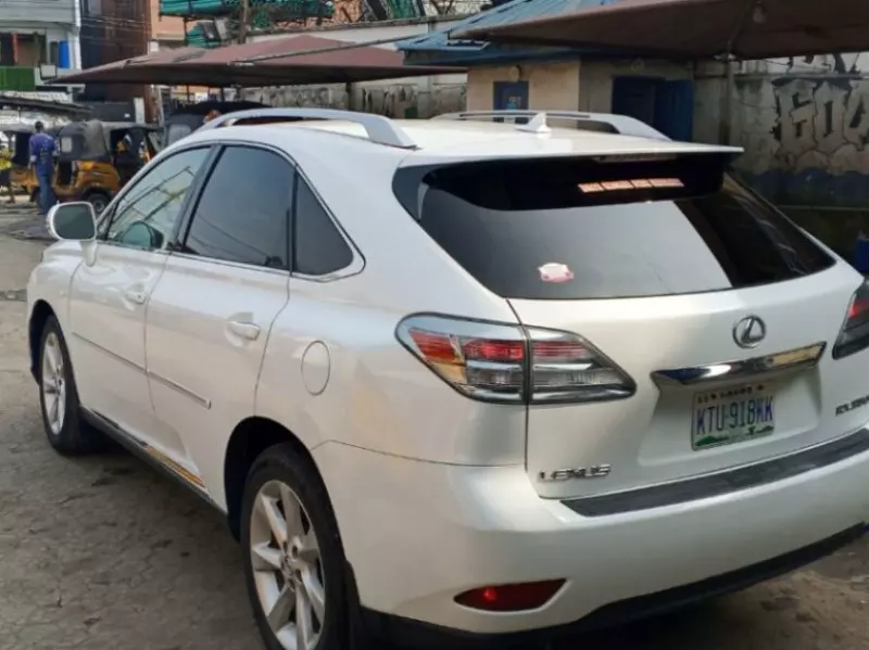 Lexus RX   - 2010