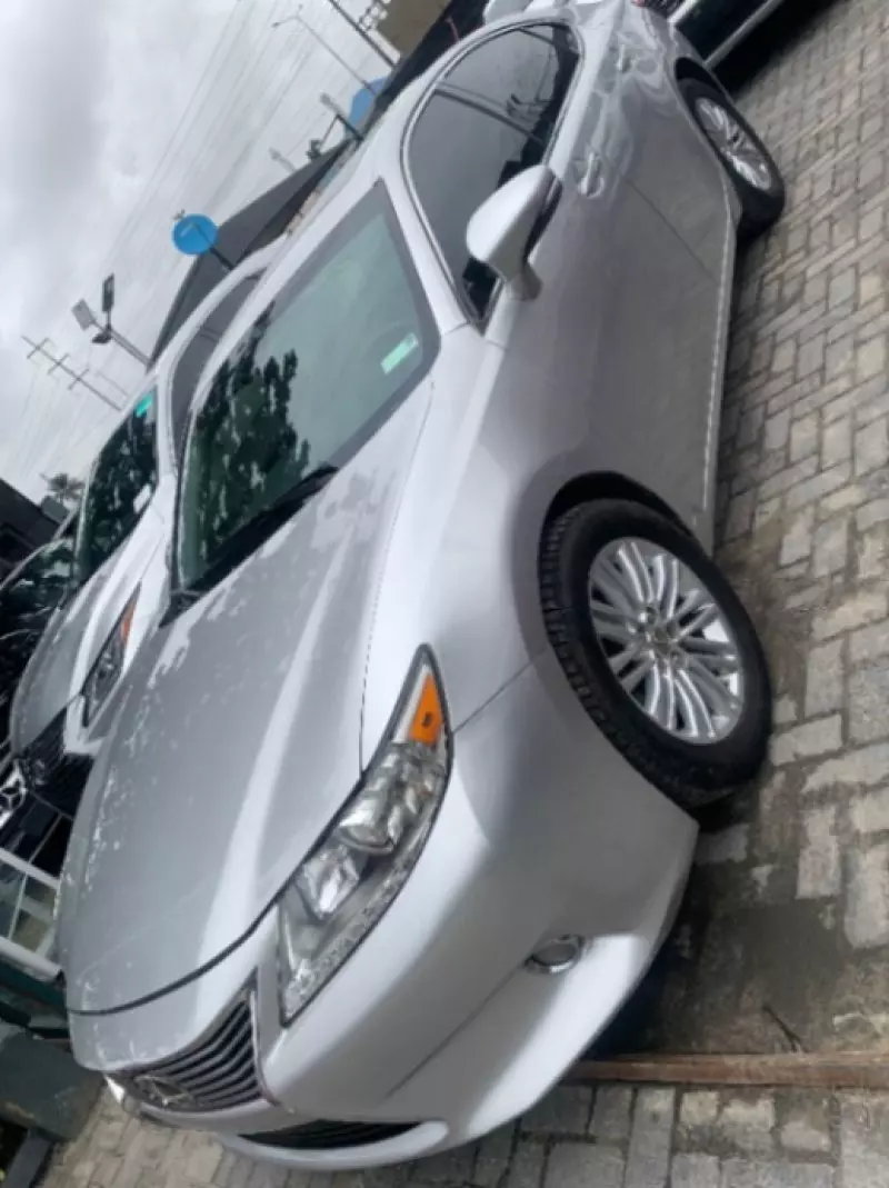 Lexus ES 350   - 2017
