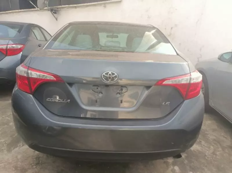 Toyota Corolla   - 2016