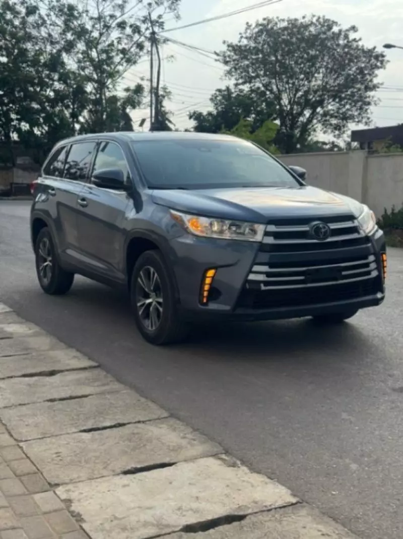 Toyota Highlander   - 2009