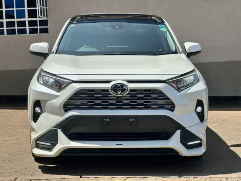 Toyota RAV 4   - 2019