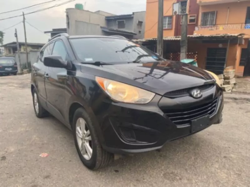 Hyundai Tucson   - 2010