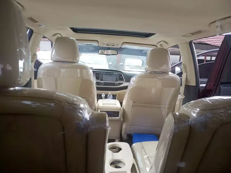 Toyota Highlander   - 2015