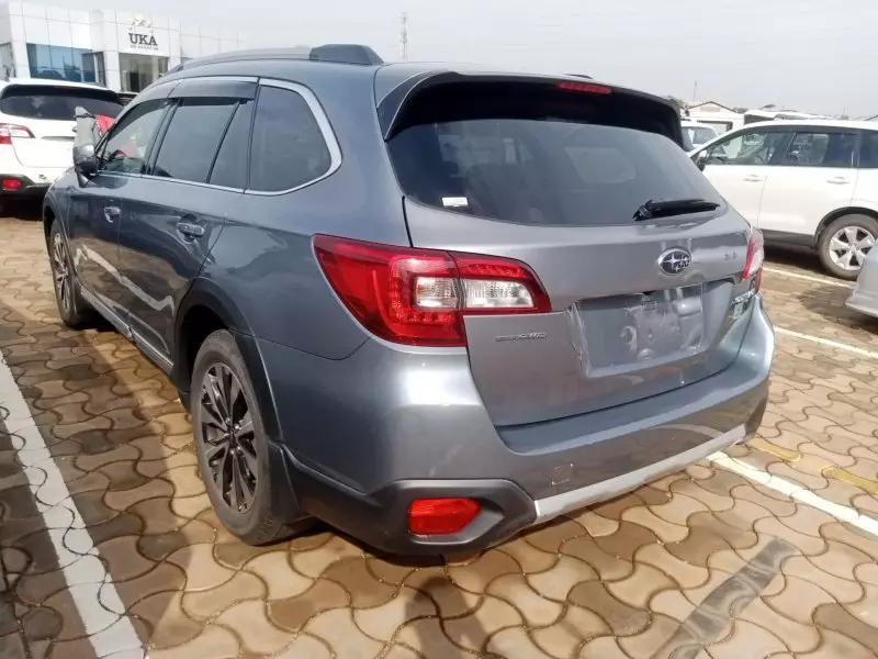 Subaru Outback   - 2014