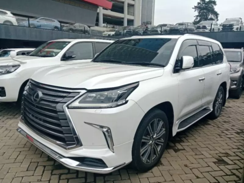 Lexus LX 570   - 2016