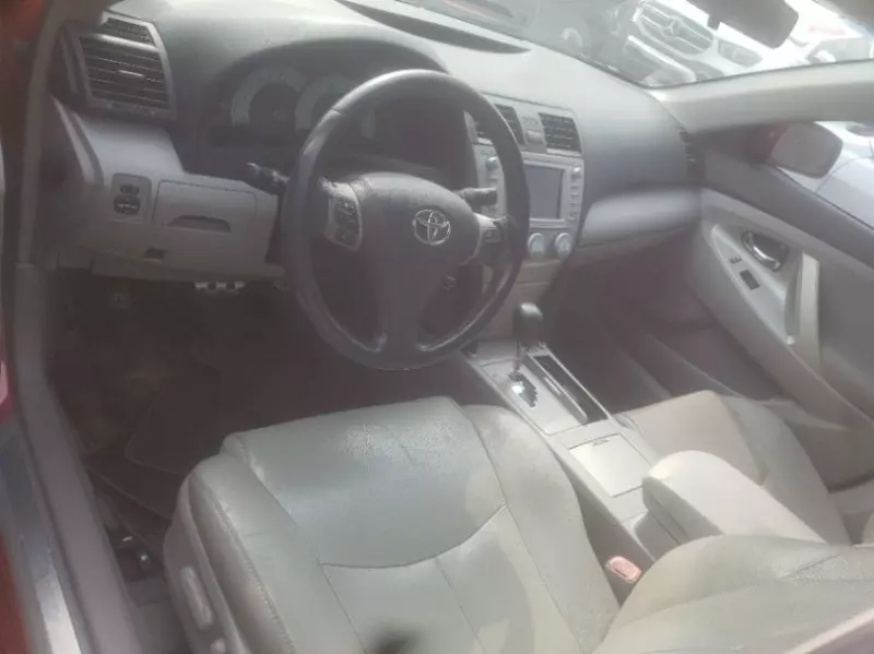 Toyota Camry - 2011
