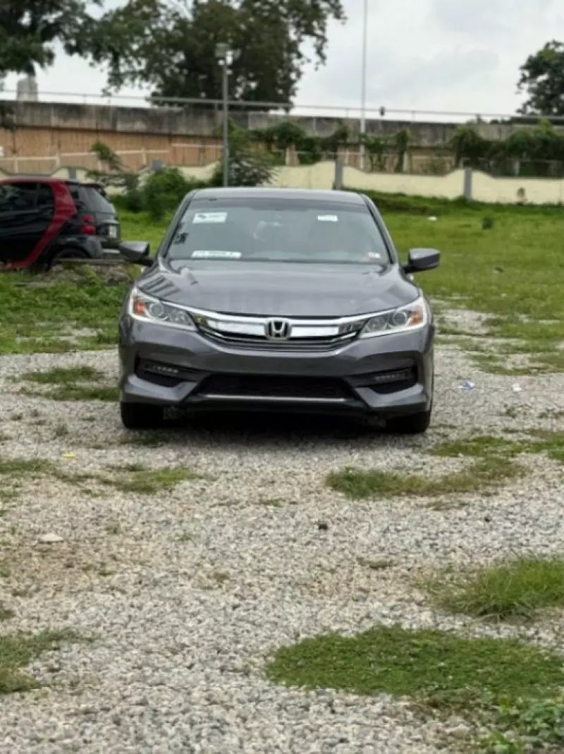 Honda Accord   - 2016