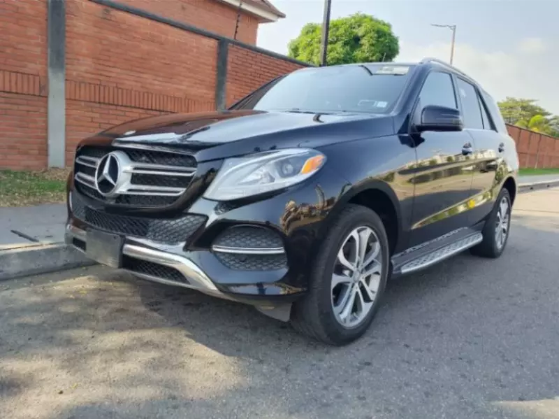 Mercedes-Benz GLE-Class   - 2016