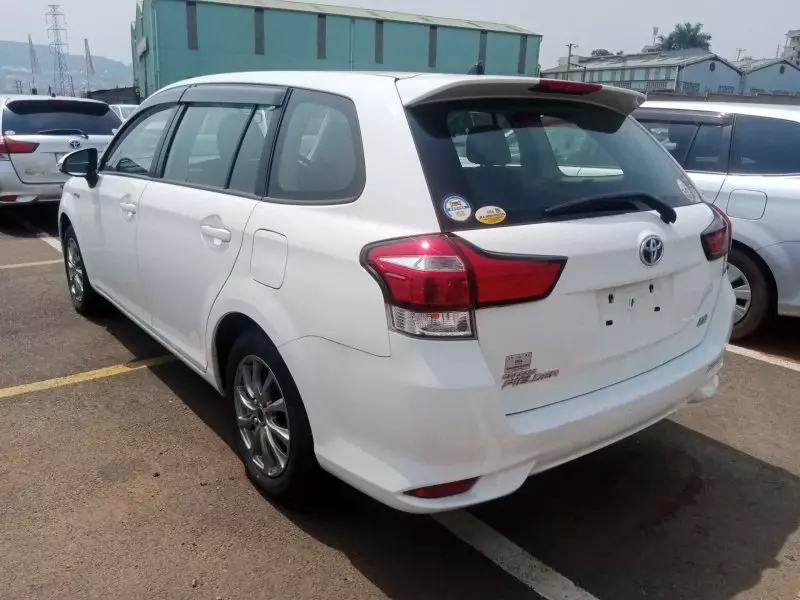 Toyota Fielder hybrid    - 2016