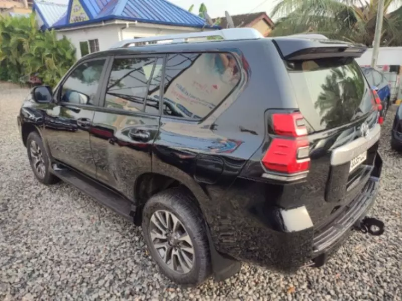 Toyota Land Cruiser   - 2022