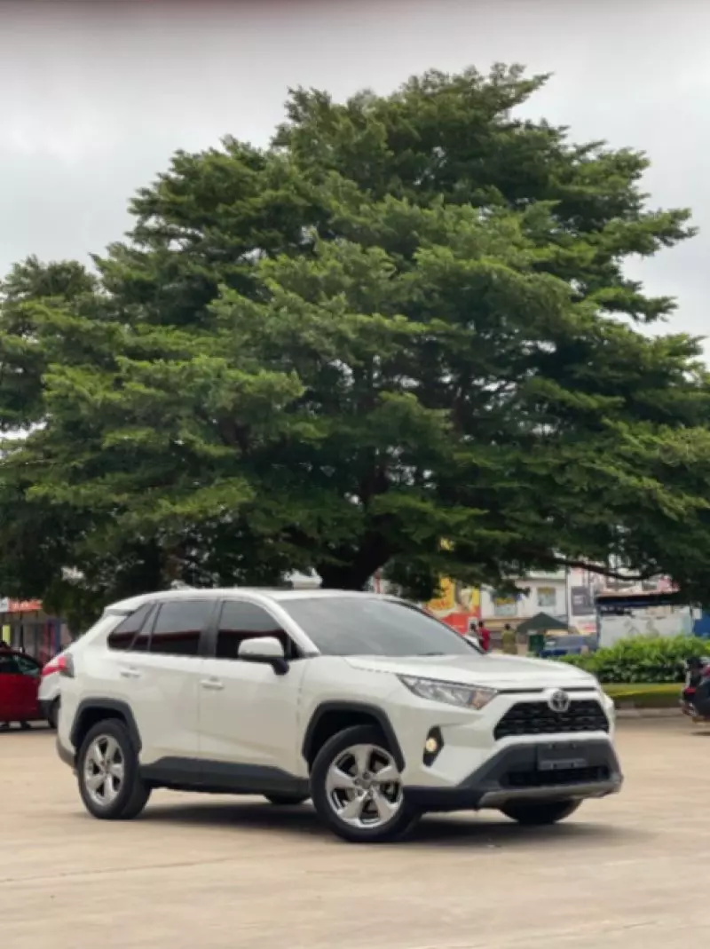 TOYOTA RAV 4   - 2021