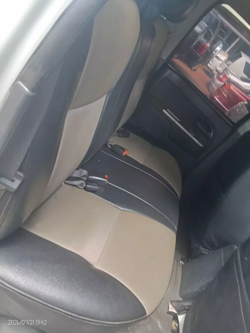 Isuzu D-Max   - 2011