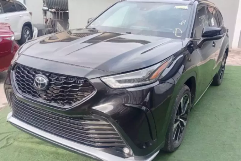 TOYOTA Highlander Hybrid   - 2021