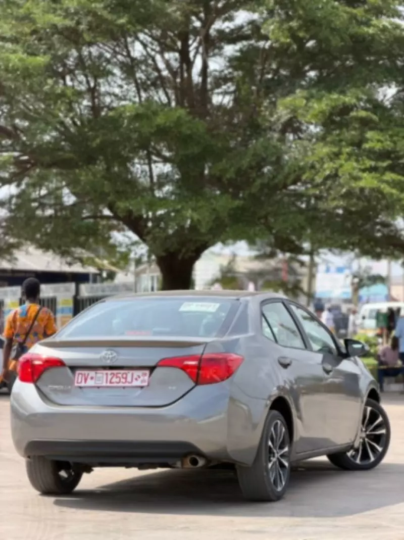 Toyota Corolla   - 2017