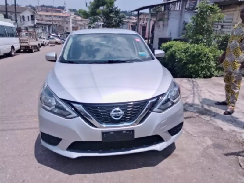 Nissan Sentra   - 2017