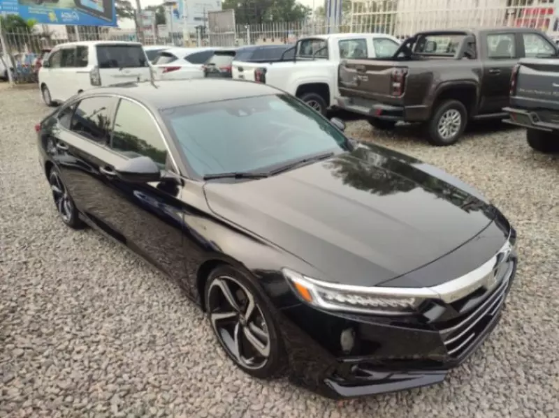 Honda Accord   - 2021