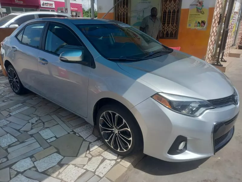 Toyota Corolla   - 2017