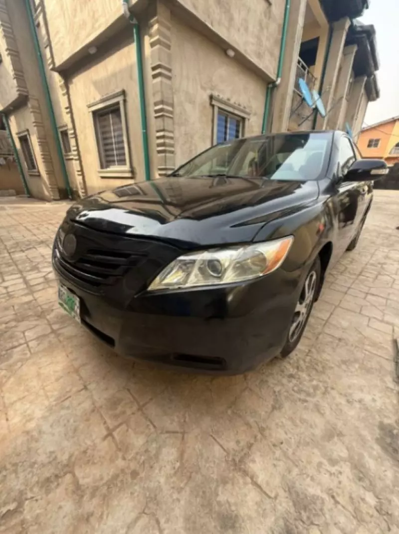 Toyota Camry   - 2007