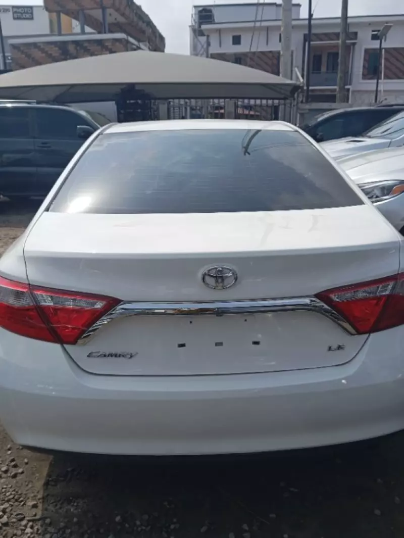 Toyota Camry   - 2015