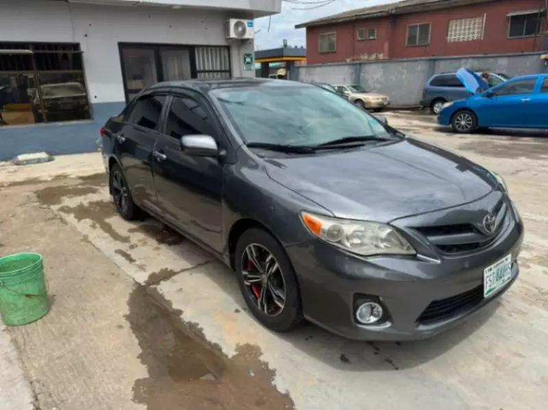 TOYOTA Corolla   - 2013
