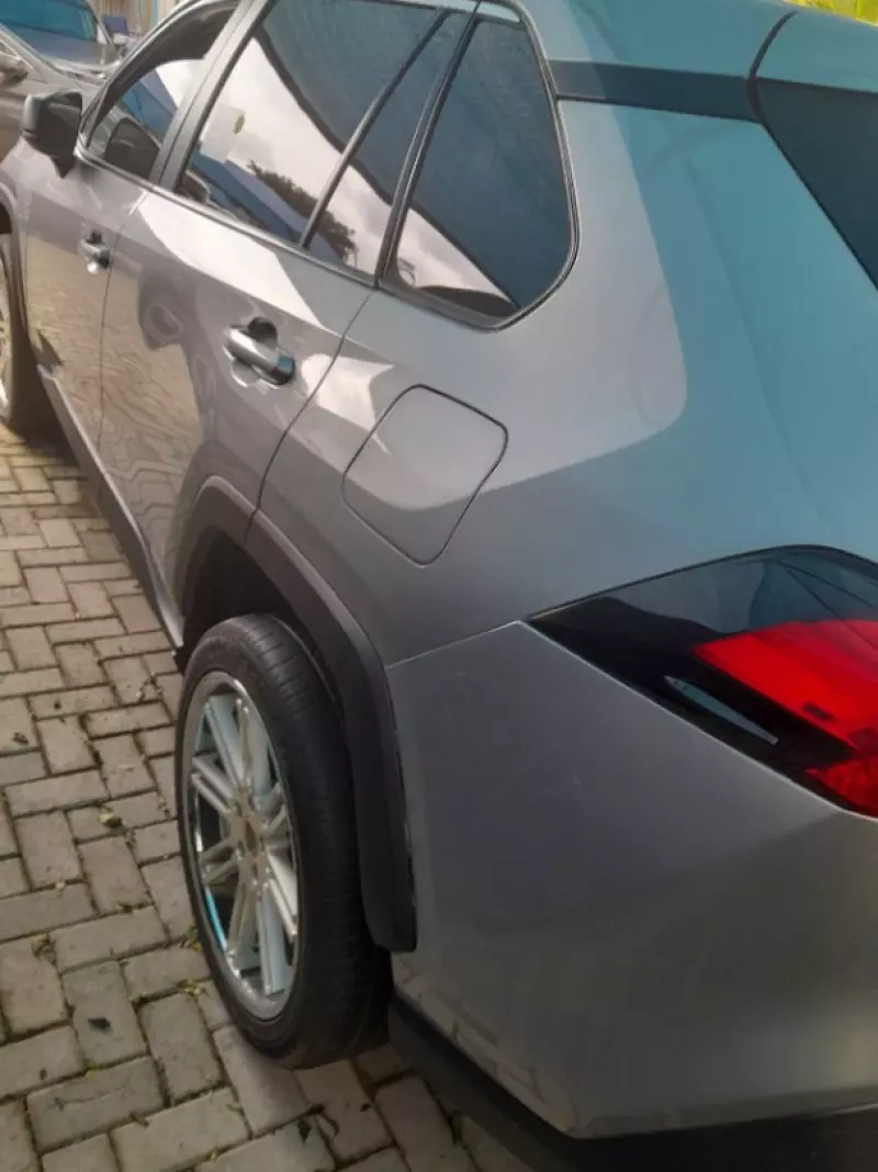 Toyota RAV 4   - 2019