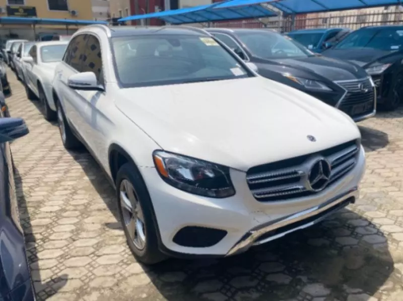 Mercedes-Benz GLC 300   - 2018