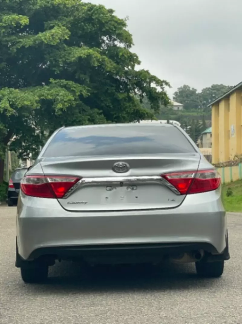 TOYOTA Camry - 2016