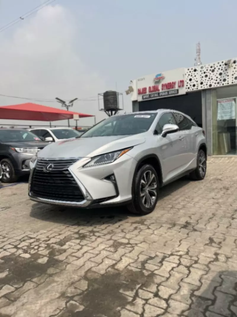 Lexus RX   - 2019