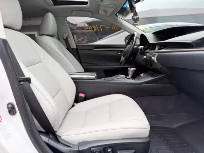 Lexus ES 350   - 2014