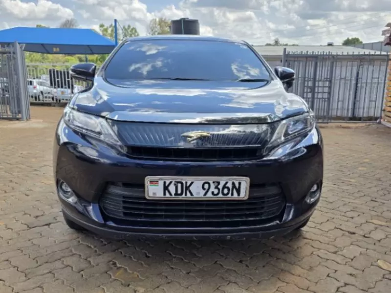 Toyota Harrier   - 2015