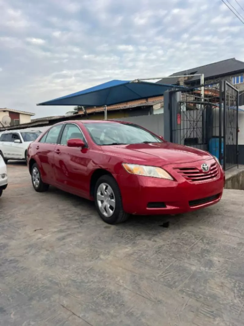 Toyota Camry - 2008