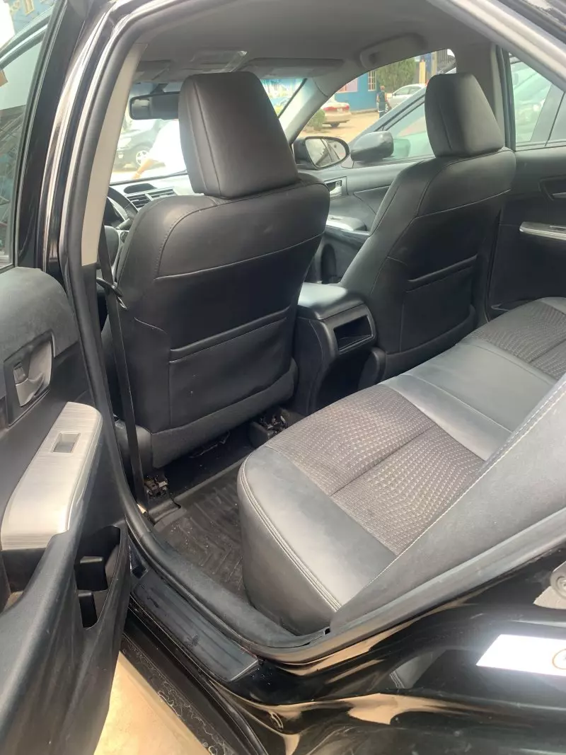 Toyota Camry   - 2014