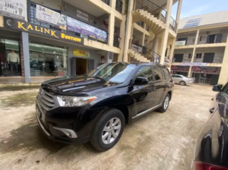 TOYOTA Highlander   - 2013