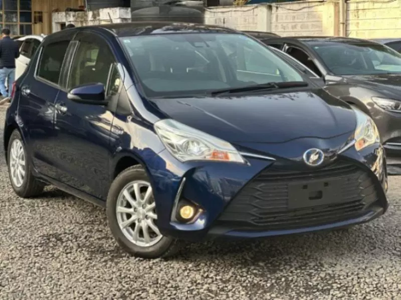TOYOTA Vitz   - 2019