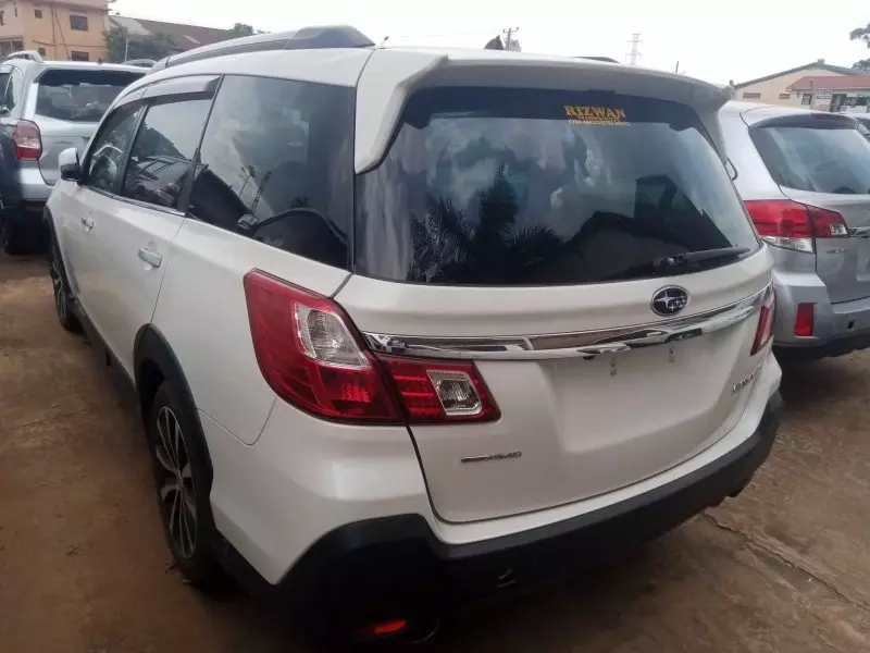 Subaru CROSSOVER   - 2017