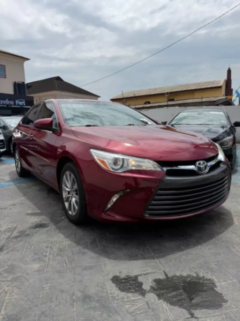 Toyota Camry   - 2015