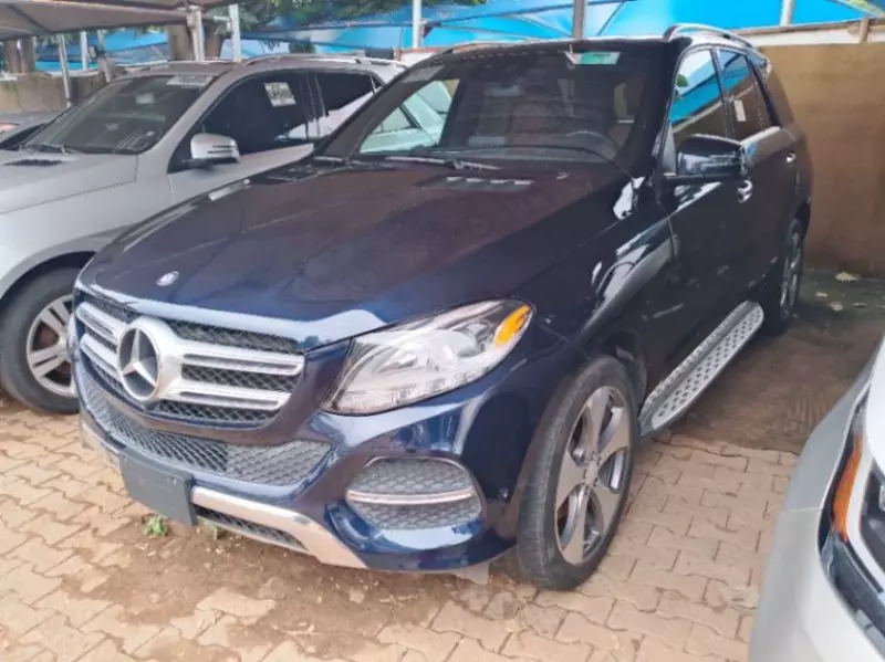 Mercedes-Benz GLE 350   - 2016