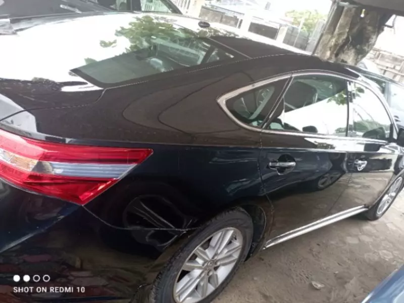 Toyota Avalon - 2013