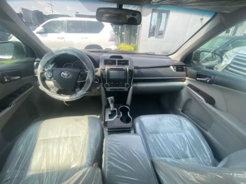 Toyota Camry   - 2012