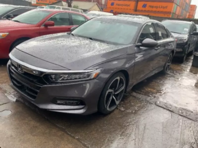 Honda Accord   - 2018