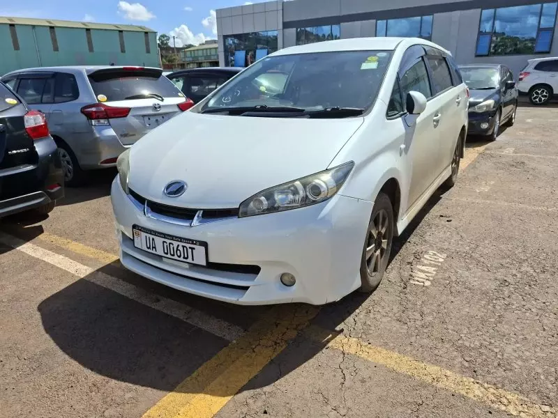 Toyota Wish   - 2012