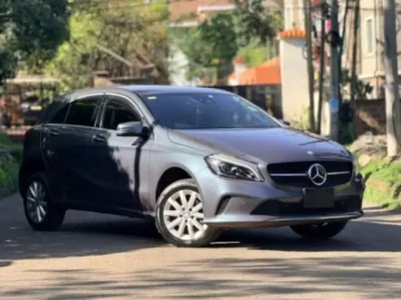 Mercedes-Benz A180   - 2016
