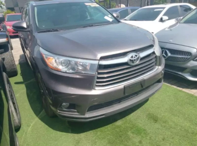 Toyota Highlander   - 2018