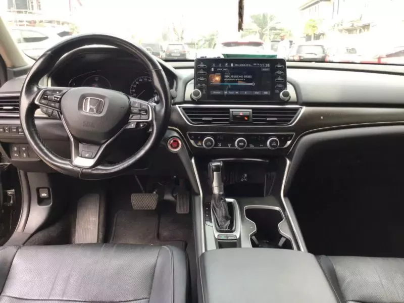 Honda Accord   - 2020