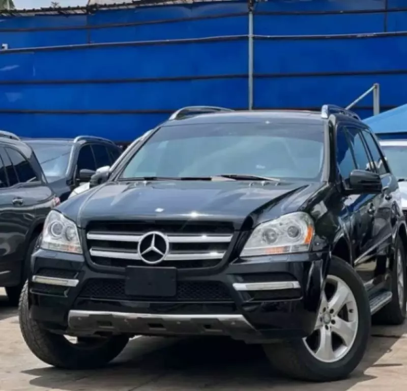 Mercedes-Benz GL 500   - 2012